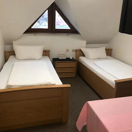 斯沙彻斯图布尔酒店 酒店 Talheim (Heilbronn)