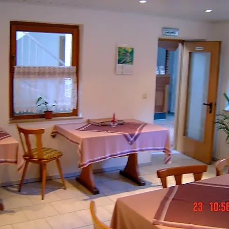 Ξενοδοχείο Schozacher Stueble 3*