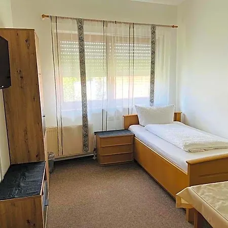Ξενοδοχείο Schozacher Stueble 3*